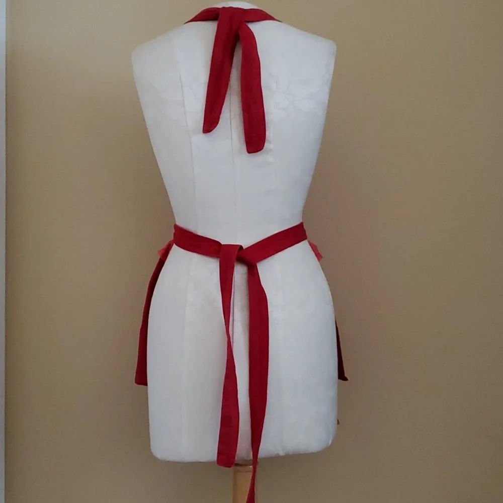 Red Heart Rhinestone Ruffle Apron - Picture 6 of 6